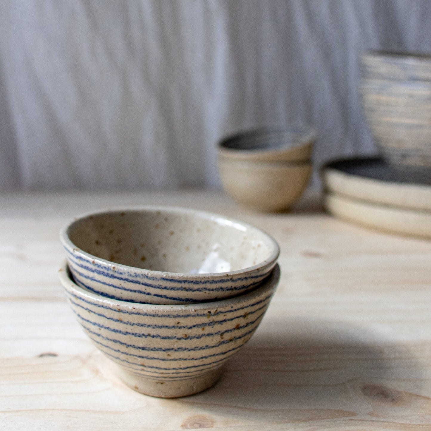 Breton Dipping Bowl (Exterior Stripes)